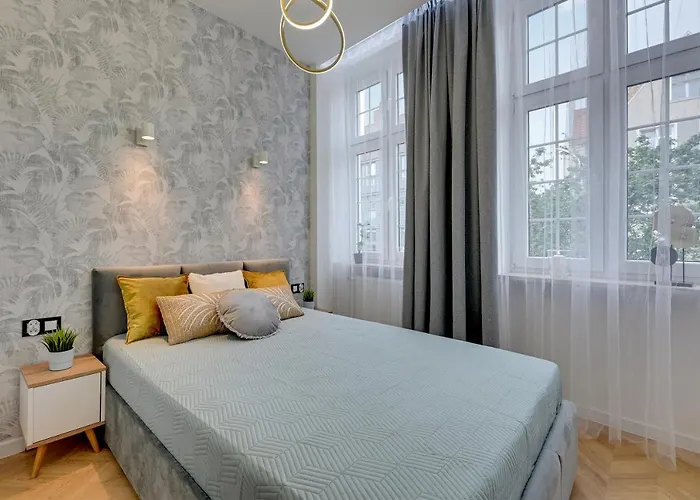 Ideal Przy Zurawiu *