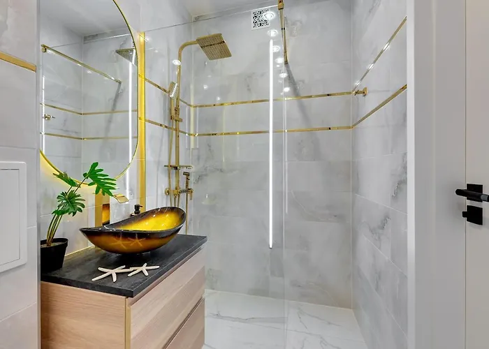 Ideal Przy Zurawiu アパート *